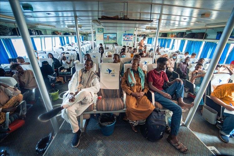 b5eba2df-4bd9-4b3b-adf0-623f24dc127f